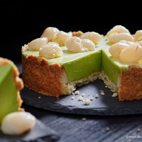 Grünteetarte mit Litschi