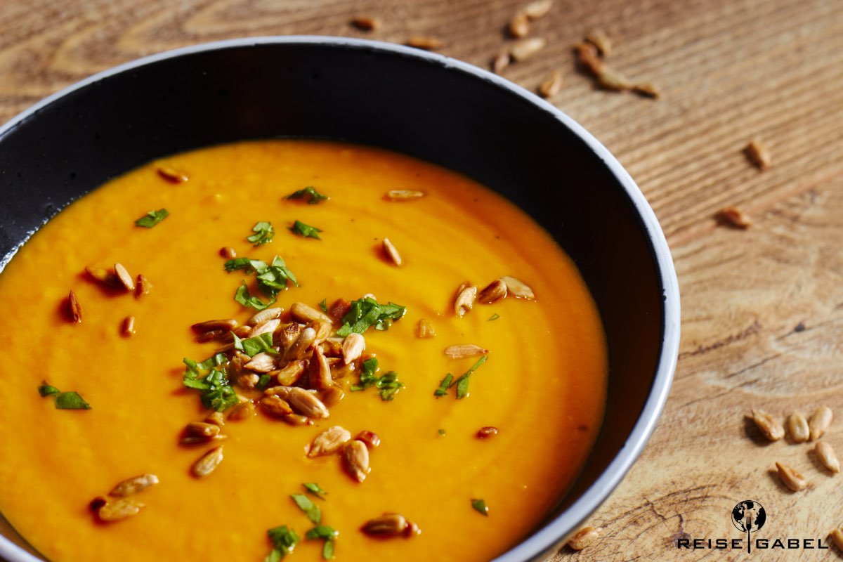 Möhrensuppe mit Ingwer und Kokosmilch