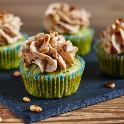 Spinat Cupcakes mit Feta Tomaten Frosting 1