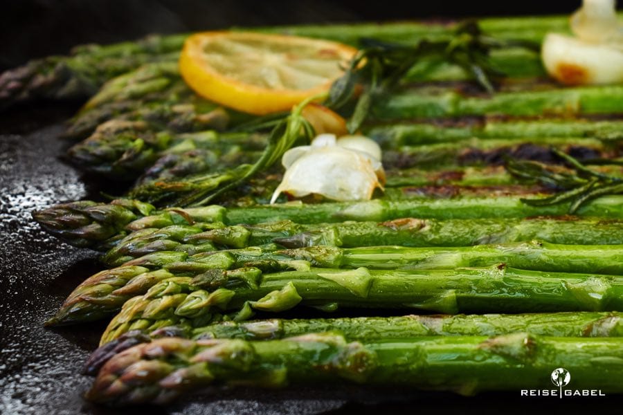 Gegrillter grüner Spargel