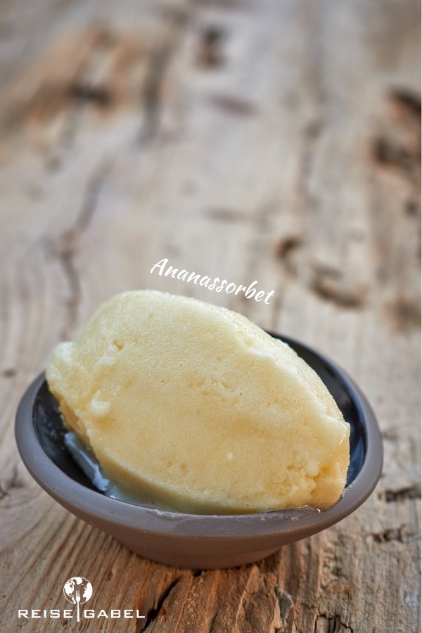 Cremiges Ananassorbet - Reisegabel