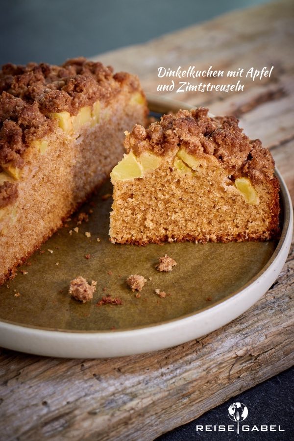 Dinkelkuchen mit Apfel und Zimtstreuseln - Reisegabel